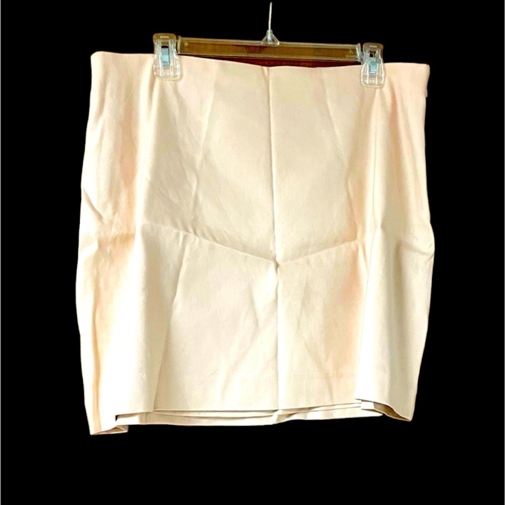 Express size 16 blush colored mini skirt